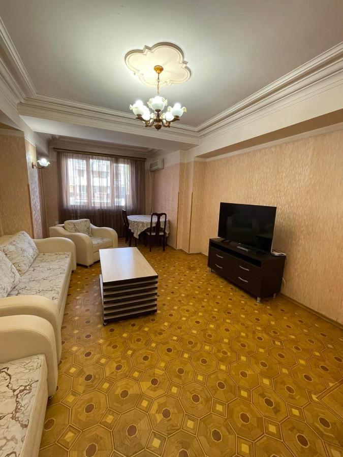 Friendship Hostel & Tours Ереван Экстерьер фото